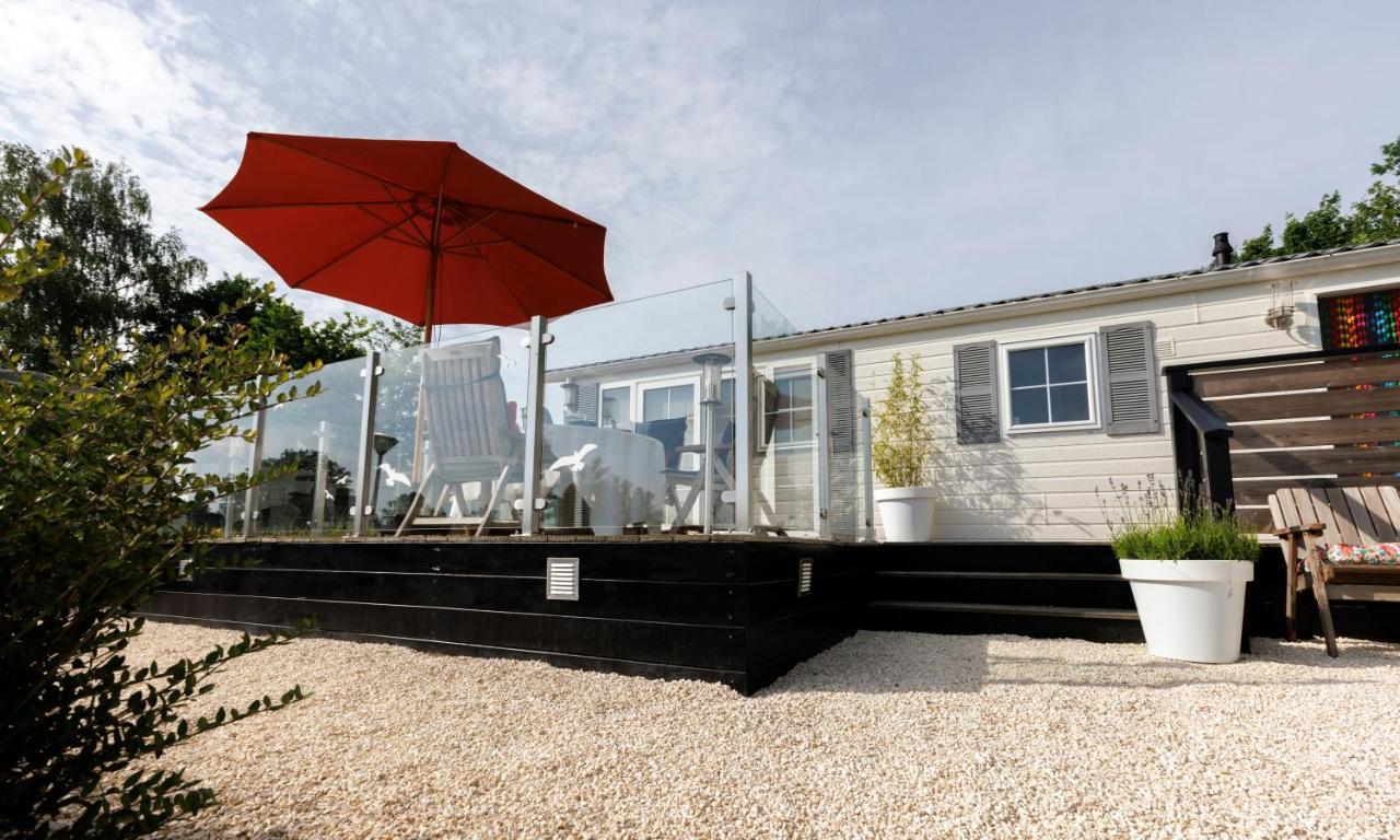 Villa Mooi Huisje Aan De Maas à Op-Op-Andel Extérieur photo